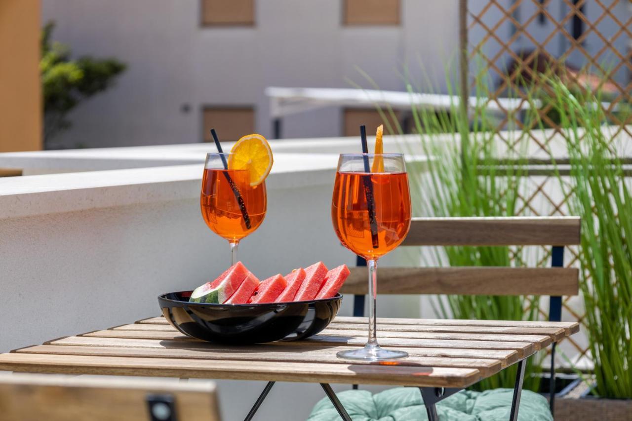 Bonaca Apartments With Terrace And Private Parking Kastela Exterior photo
